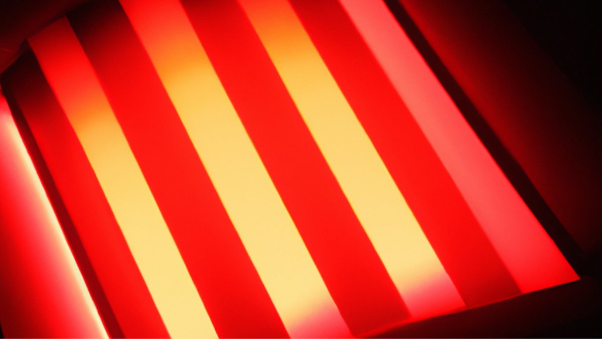 Lighting the Path to Recovery: Red Light Therapy for Traumatic Brain Injury - Lumaflex